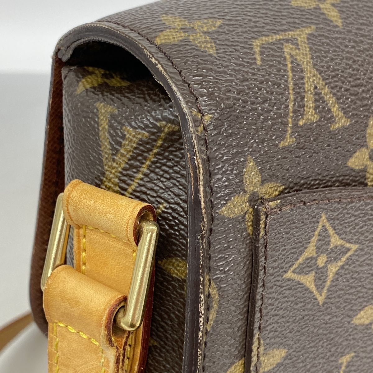 Louis Vuitton Shoulder Bag Monogram Saint-cloud GM Brown — view 6