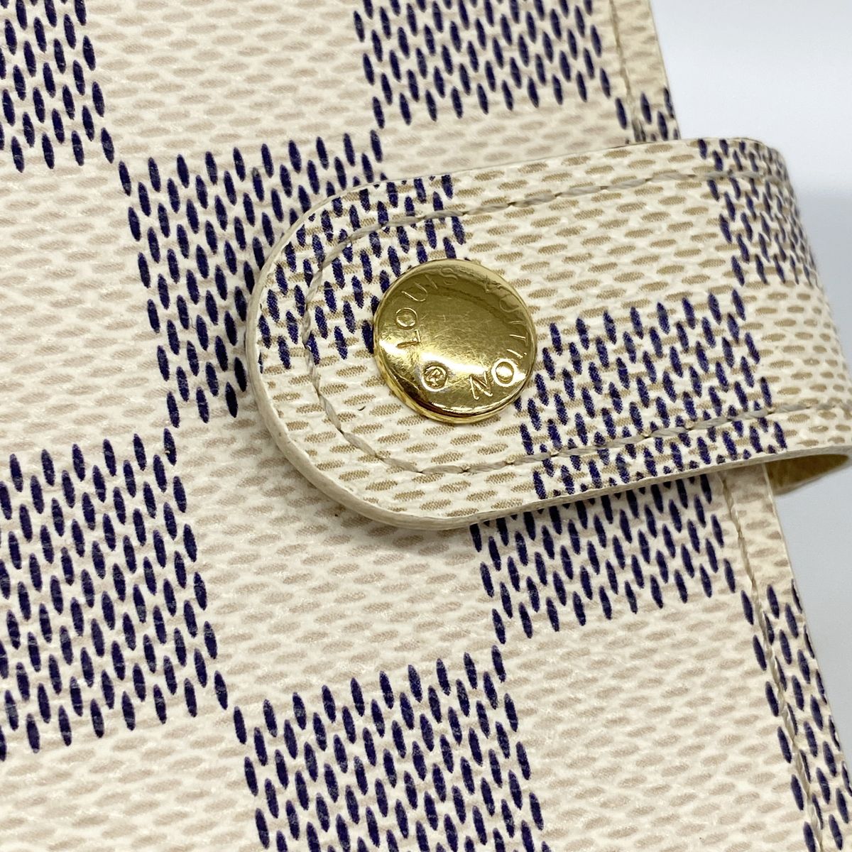 Louis Vuitton Agenda Cover Damier Azur PM White — view 8