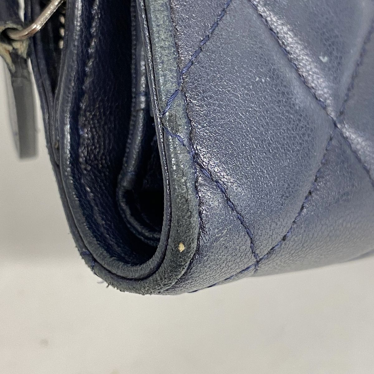 Chanel Wallet Quilted Lambskin Navy Silver — view 6