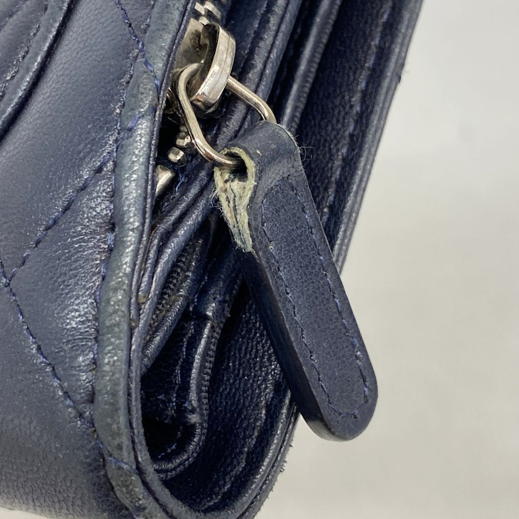 Chanel Wallet Quilted Lambskin Navy Silver — view 7