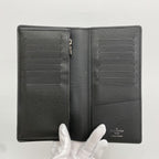 Louis Vuitton Wallet Taiga Portefeuille Brazza Noir — view 3