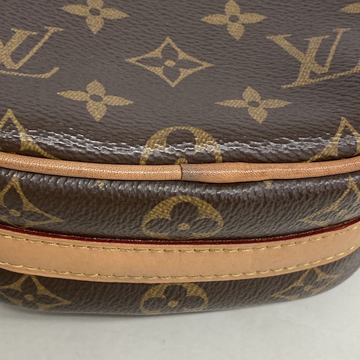 Louis Vuitton Shoulder Bag Monogram Boite Chapeau Souple PM Brown — view 6