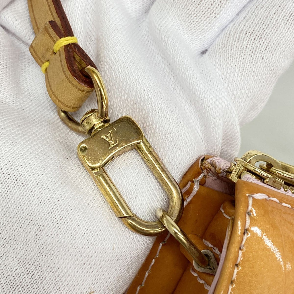 Louis Vuitton Pouch Vernis Lexington Rose — view 8