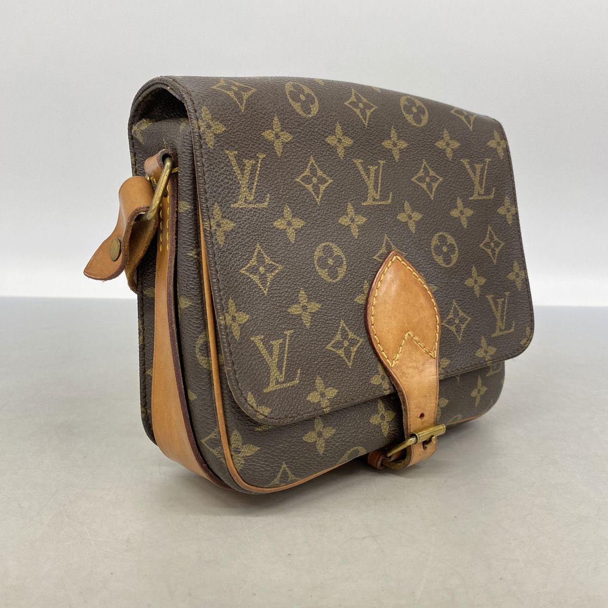 Louis Vuitton Shoulder Bag Monogram Cartouchiere MM Brown — view 2