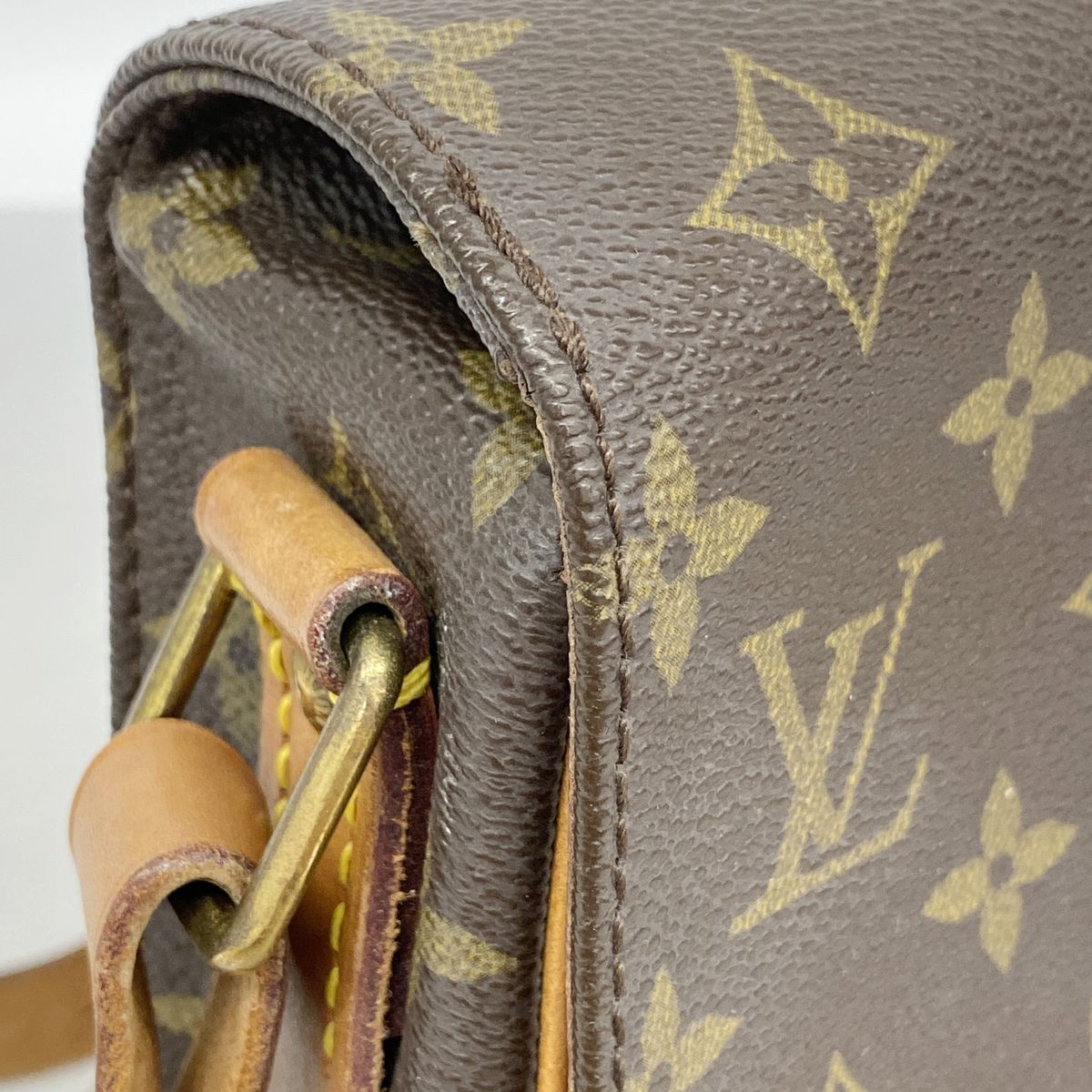 Louis Vuitton Shoulder Bag Monogram Cartouchiere MM Brown — view 7