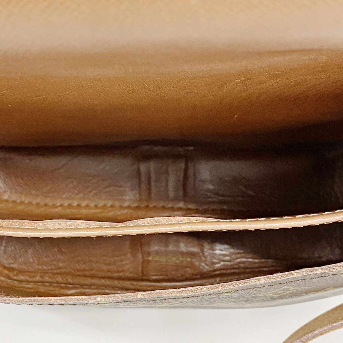 Louis Vuitton Shoulder Bag Monogram Cartouchiere MM Brown — view 4