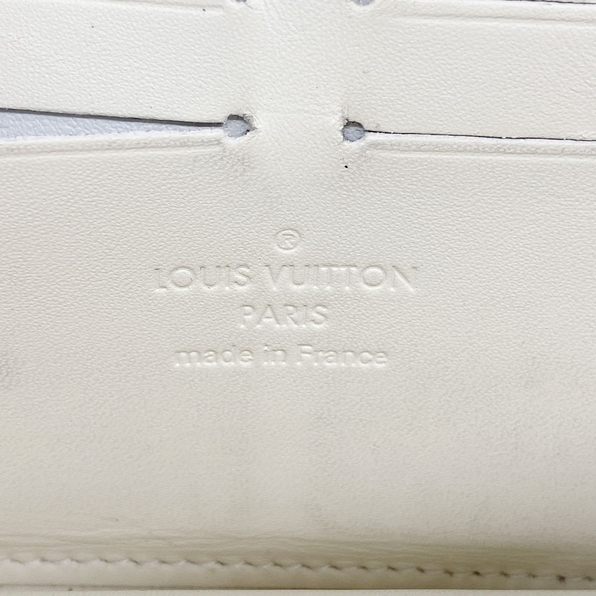 Louis Vuitton Wallet Suhali Portefeuille Blanc — view 4
