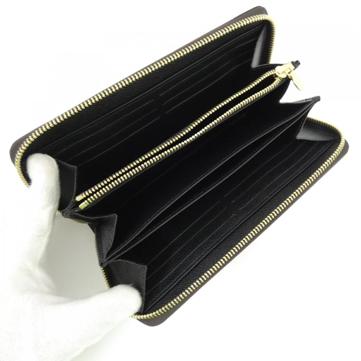 Louis Vuitton Monogram Giant Zippy Wallet — view 8