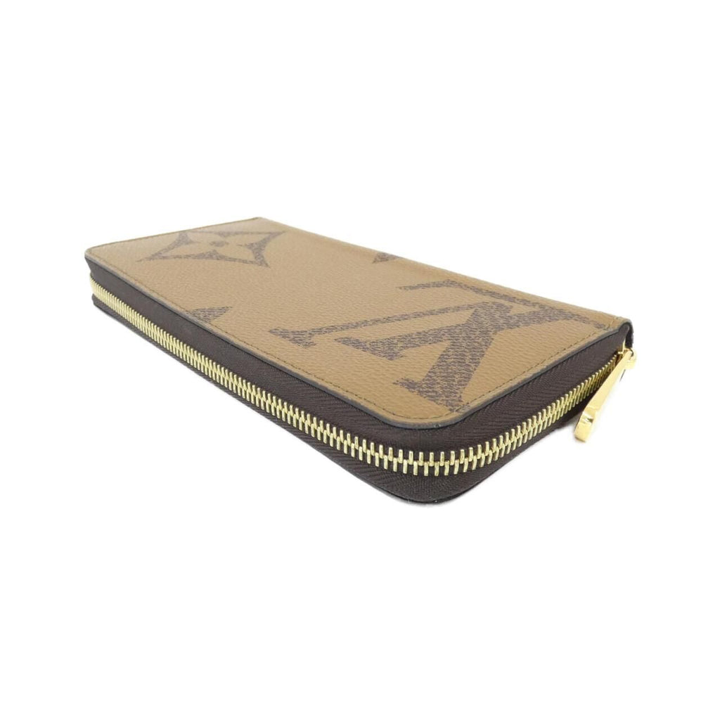 Louis Vuitton Monogram Giant Zippy Wallet — view 3