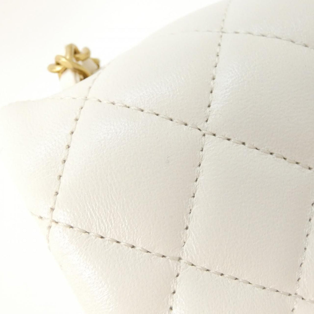 Chanel Shoulder Bag White — view 6