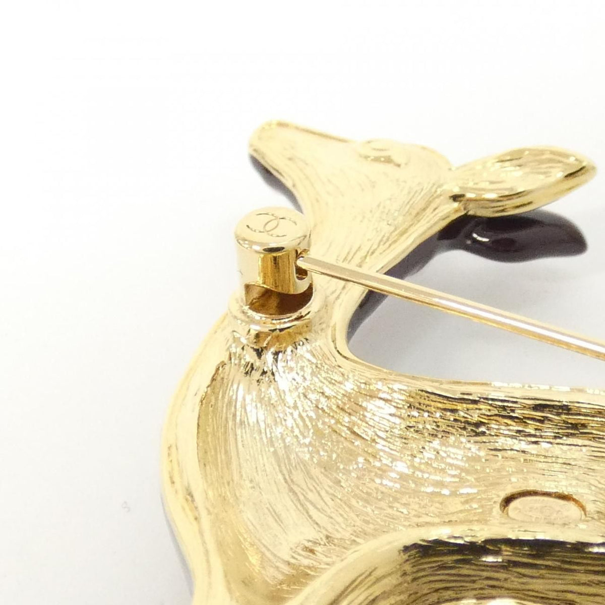 Chanel Brooch Gold — view 3