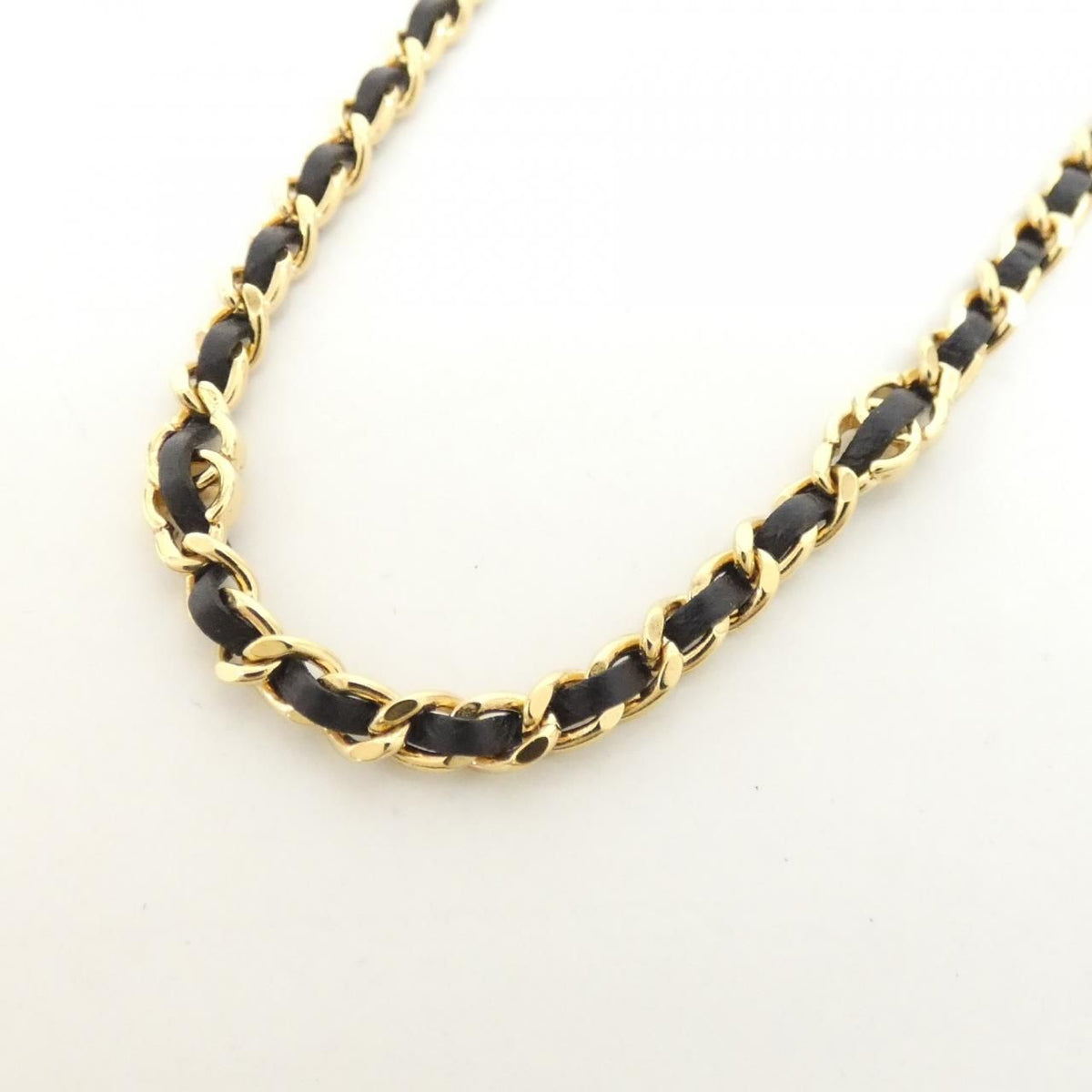 Chanel Necklace Gold — view 3