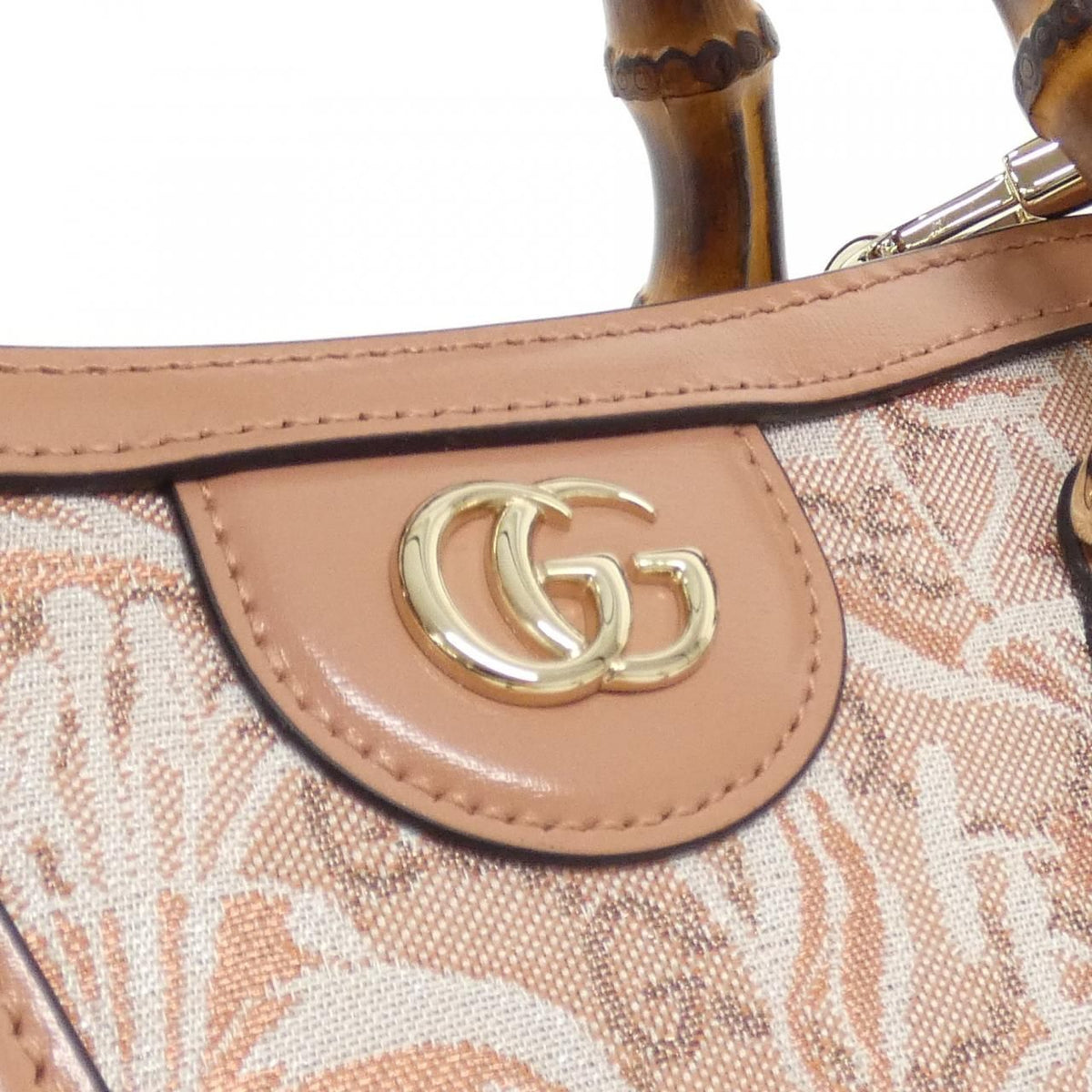 Gucci Diana Bag Handbag Pink — view 4
