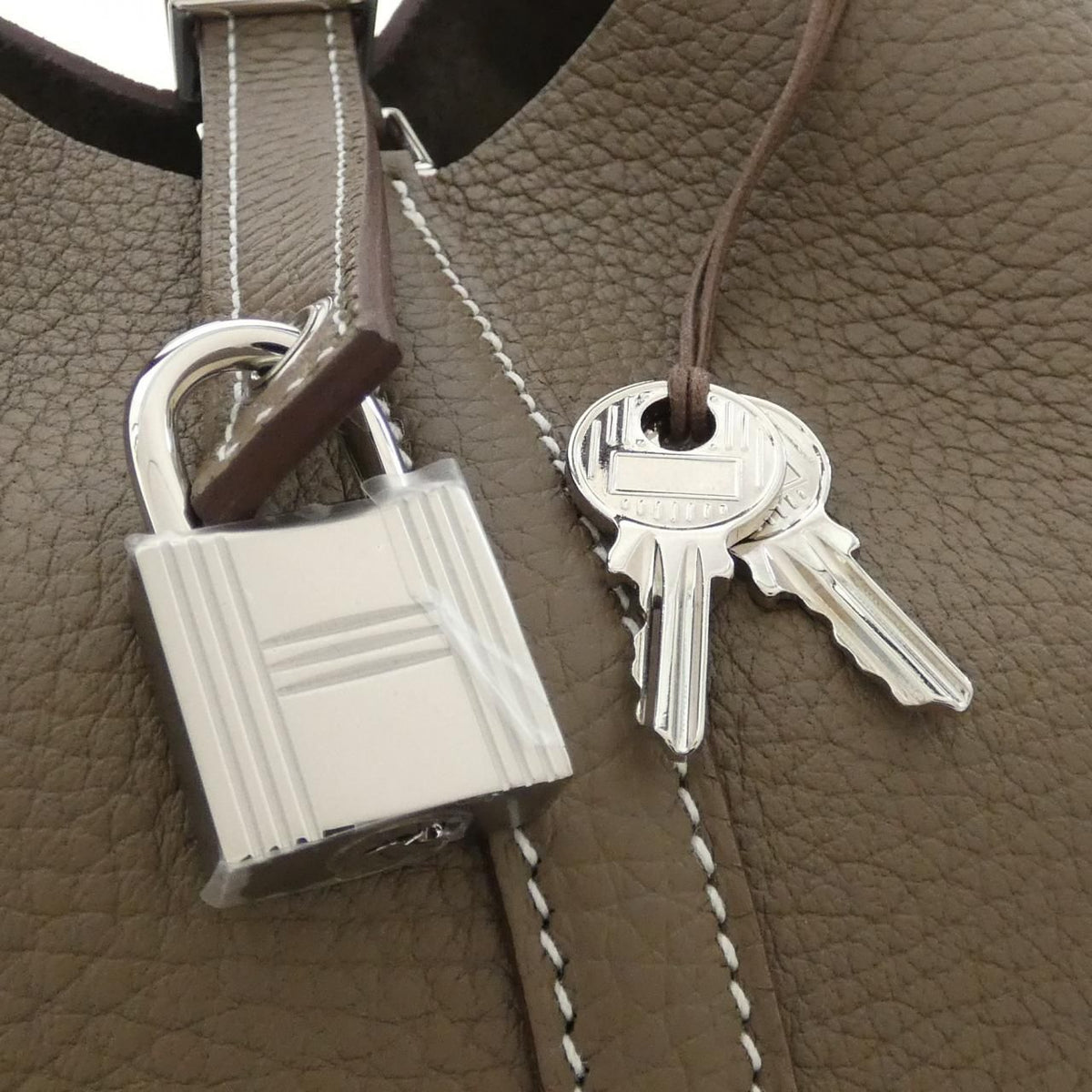 Hermes Picotin Lock PM Bag — view 3
