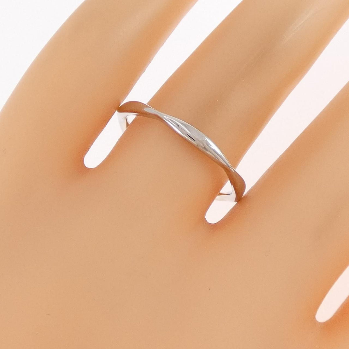 Chanel Camellia Ring — view 4