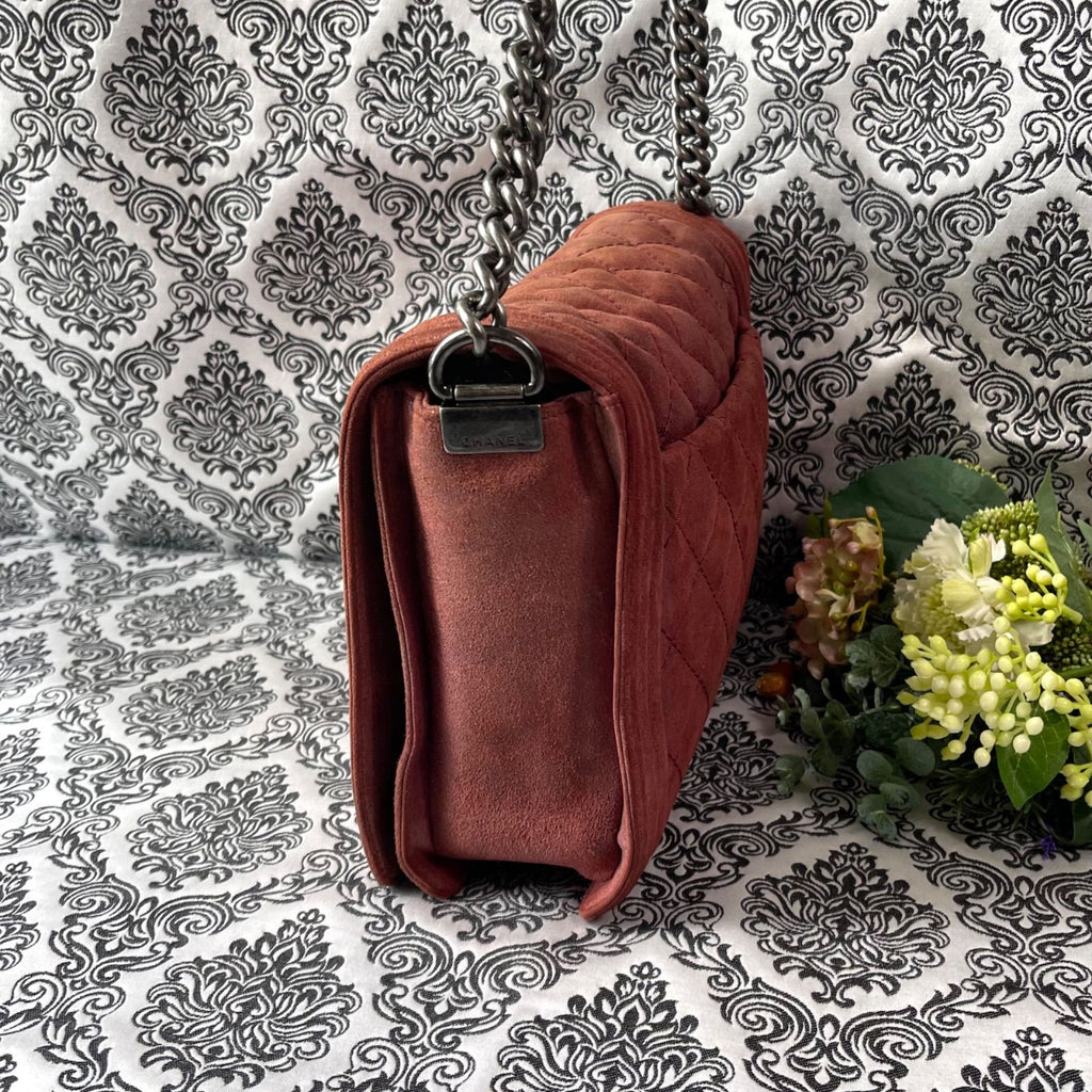 Chanel Boy Chain Shoulder Quilted Bag Red — view 7