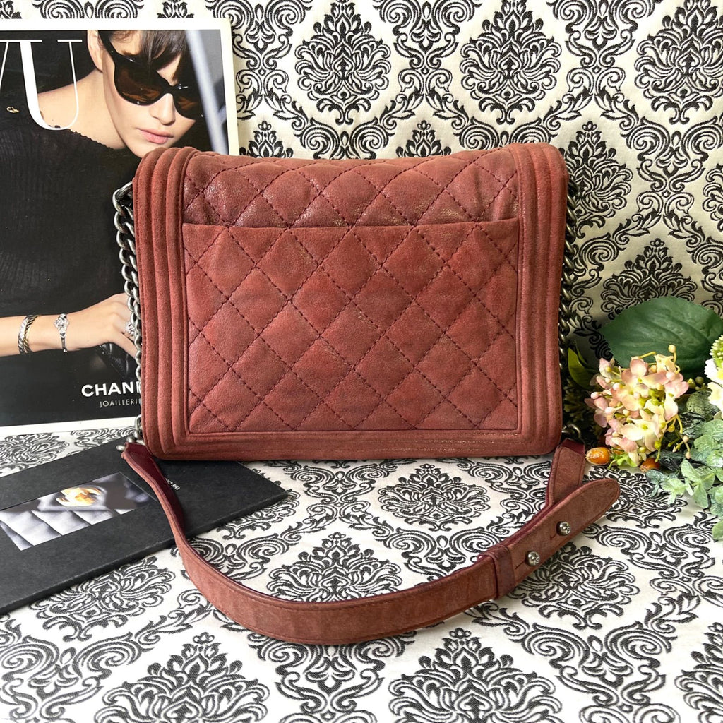 Chanel Boy Chain Shoulder Quilted Bag Red — view 3