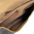 Louis Vuitton Shoulder Bag Monogram Saumur 30 — view 7