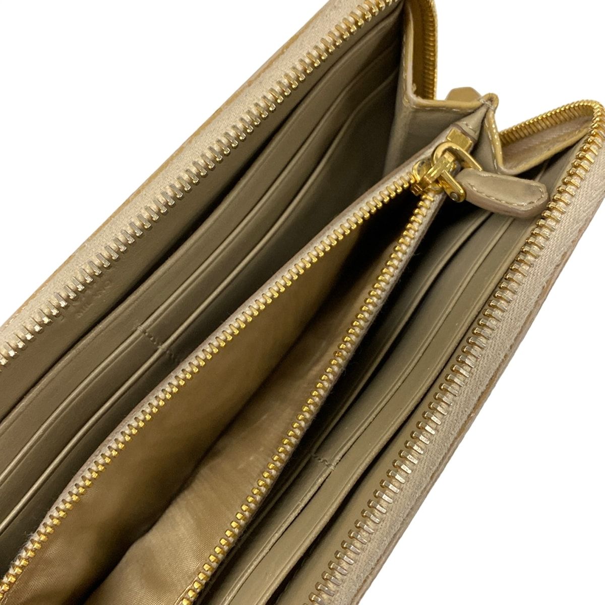 Prada Wallet Beige L-shaped Zipper Leather — view 4