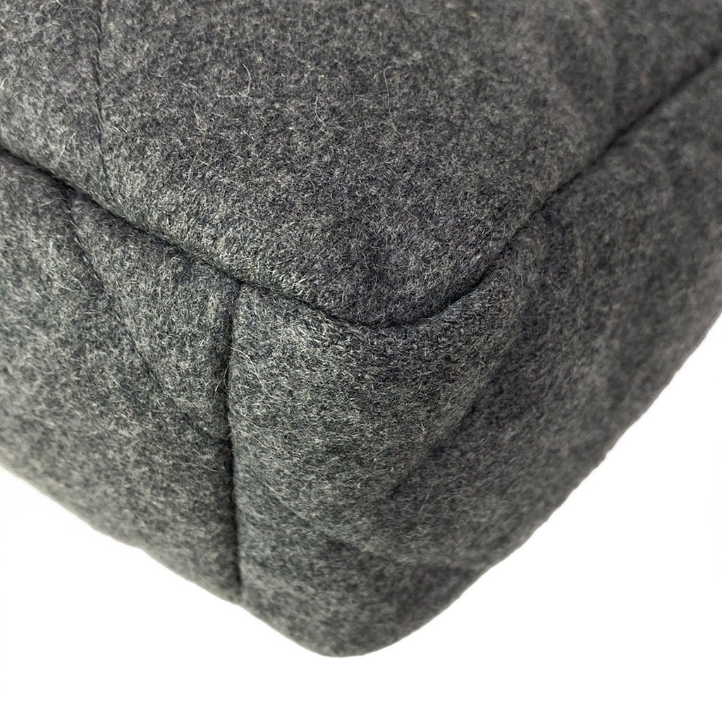 Chanel Shoulder Bag Chanel 19 Gray 2-Way Chain Wool — view 8