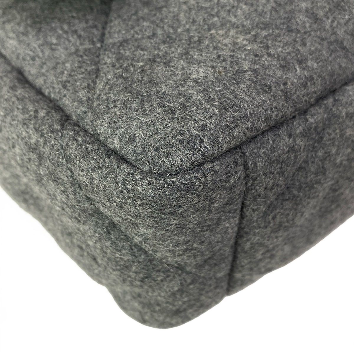 Chanel Shoulder Bag Chanel 19 Gray 2-Way Chain Wool — view 7
