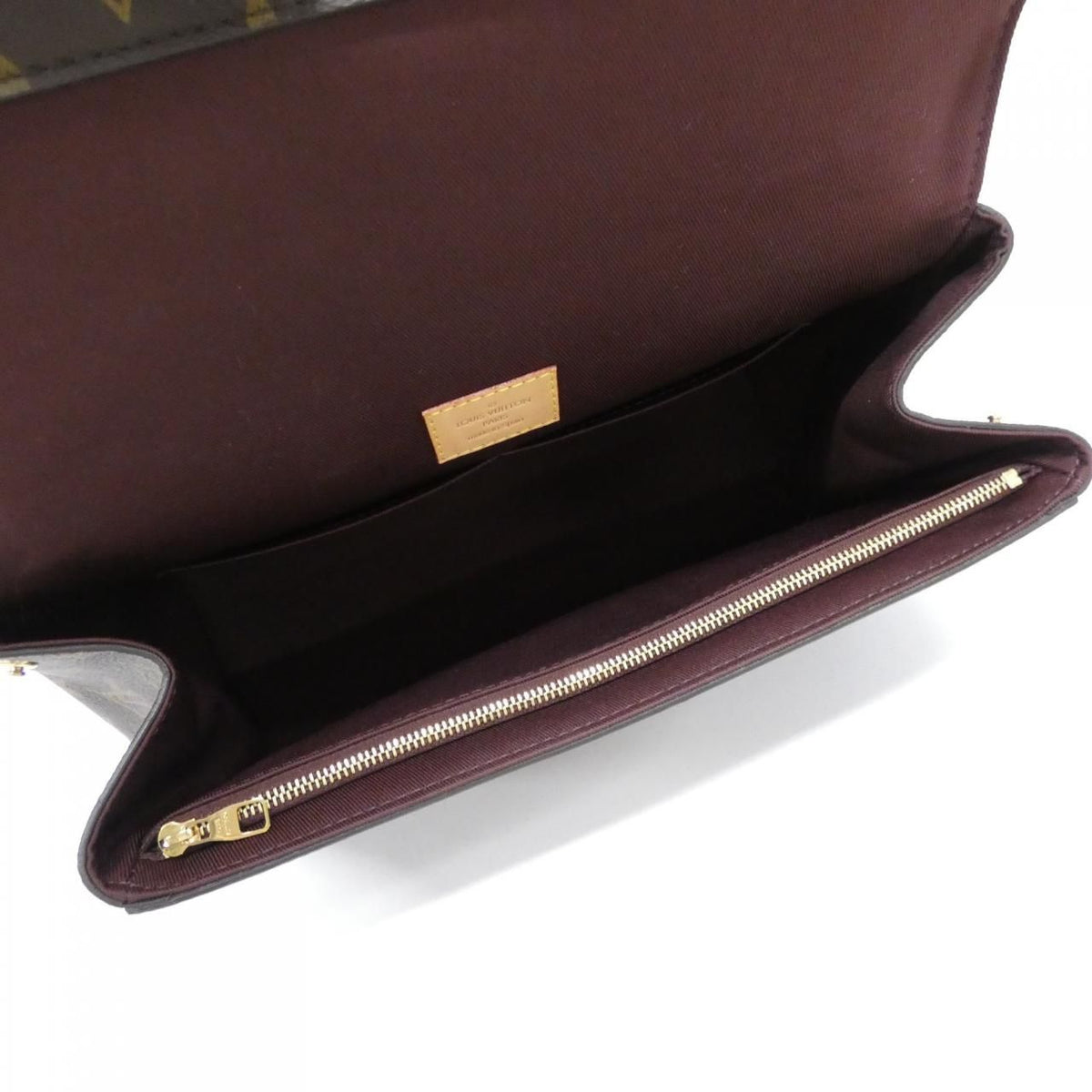 Louis Vuitton Monogram Cluny MM Bag — view 7