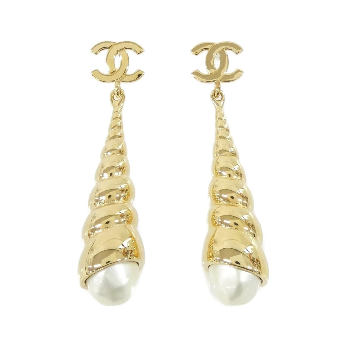 Chanel Earrings Gold