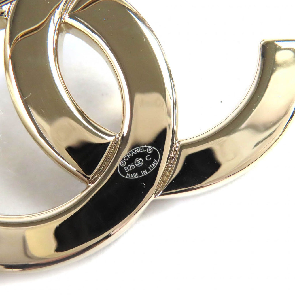 Chanel CC Logo Bijou Brooch Gold Black — view 6