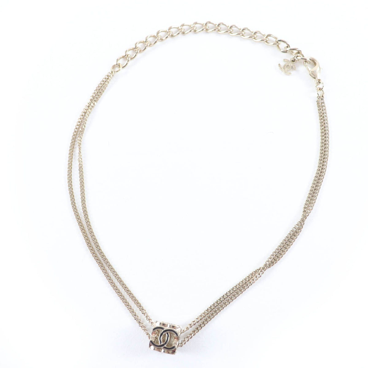 Chanel CC Logo Cube Pendant Gold — view 2