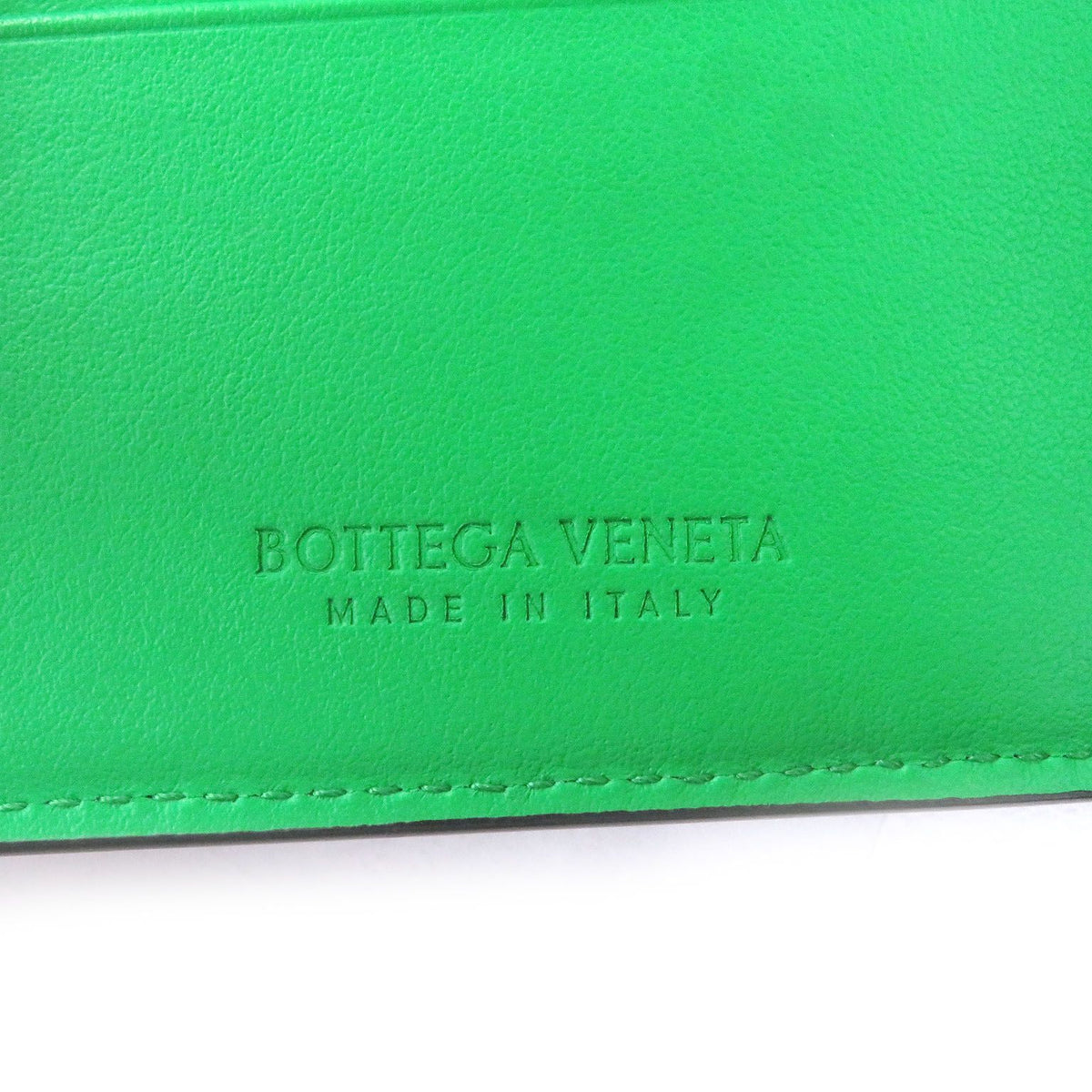 Bottega Veneta Leather Intrecciato Bifold Wallet Black Green — view 8