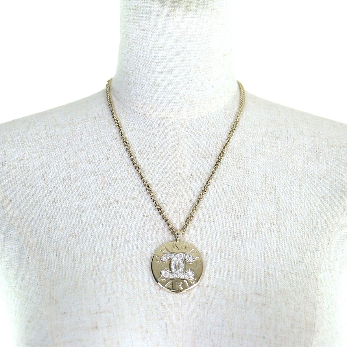 Chanel CC Logo Rhinestone Medal Pendant Gold — view 3