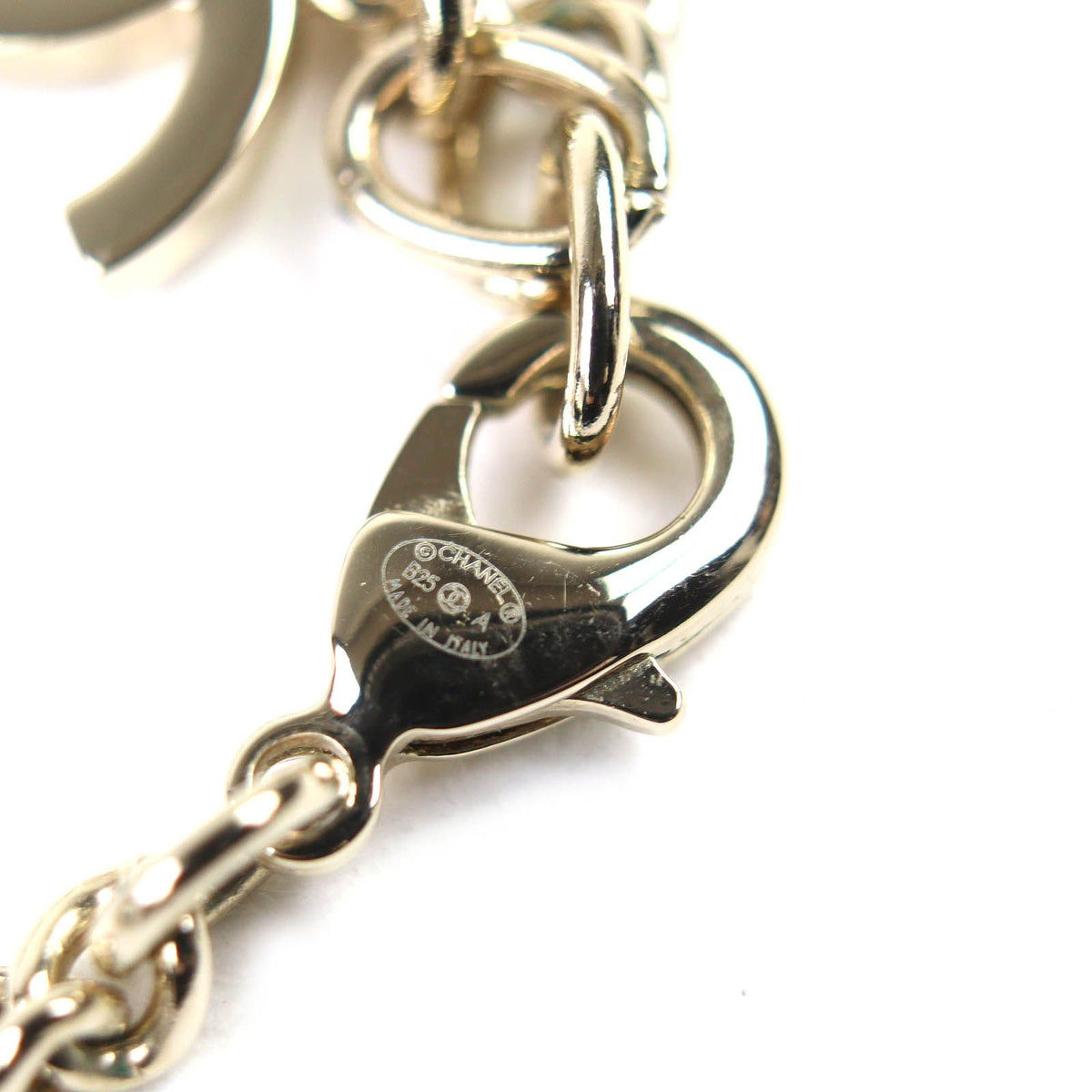 Chanel CC Logo Rhinestone Medal Pendant Gold — view 8