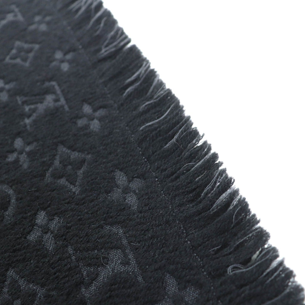 Louis Vuitton Monogram Classic Wool 100% Scarf with Fringes Black — view 3