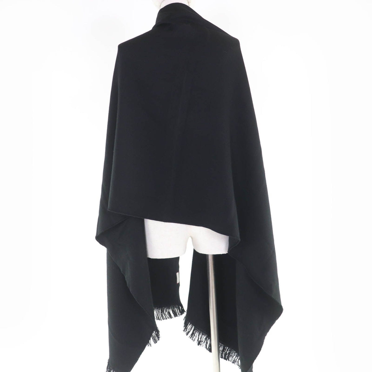 Gucci Wool 100% Logo Large Scarf with Fringe Shawl Black 70 — view 5
