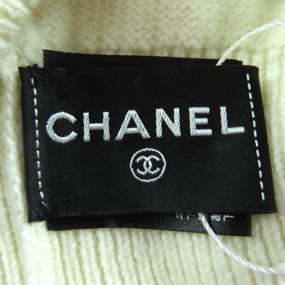 Chanel Cashmere 100% CC Logo Knit Cap Ivory Hat — view 8