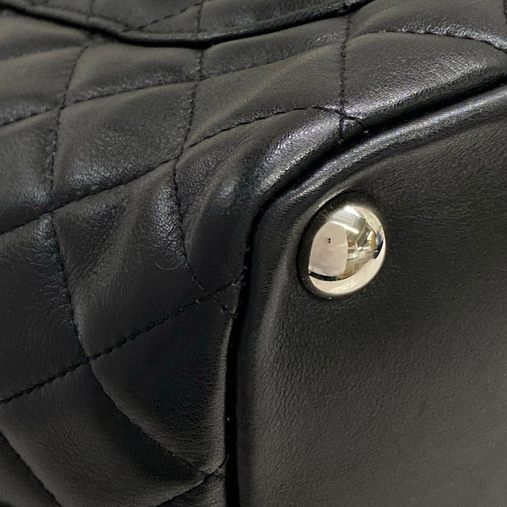Chanel Tote Bag Cambon Line Large Black White Leather — view 8