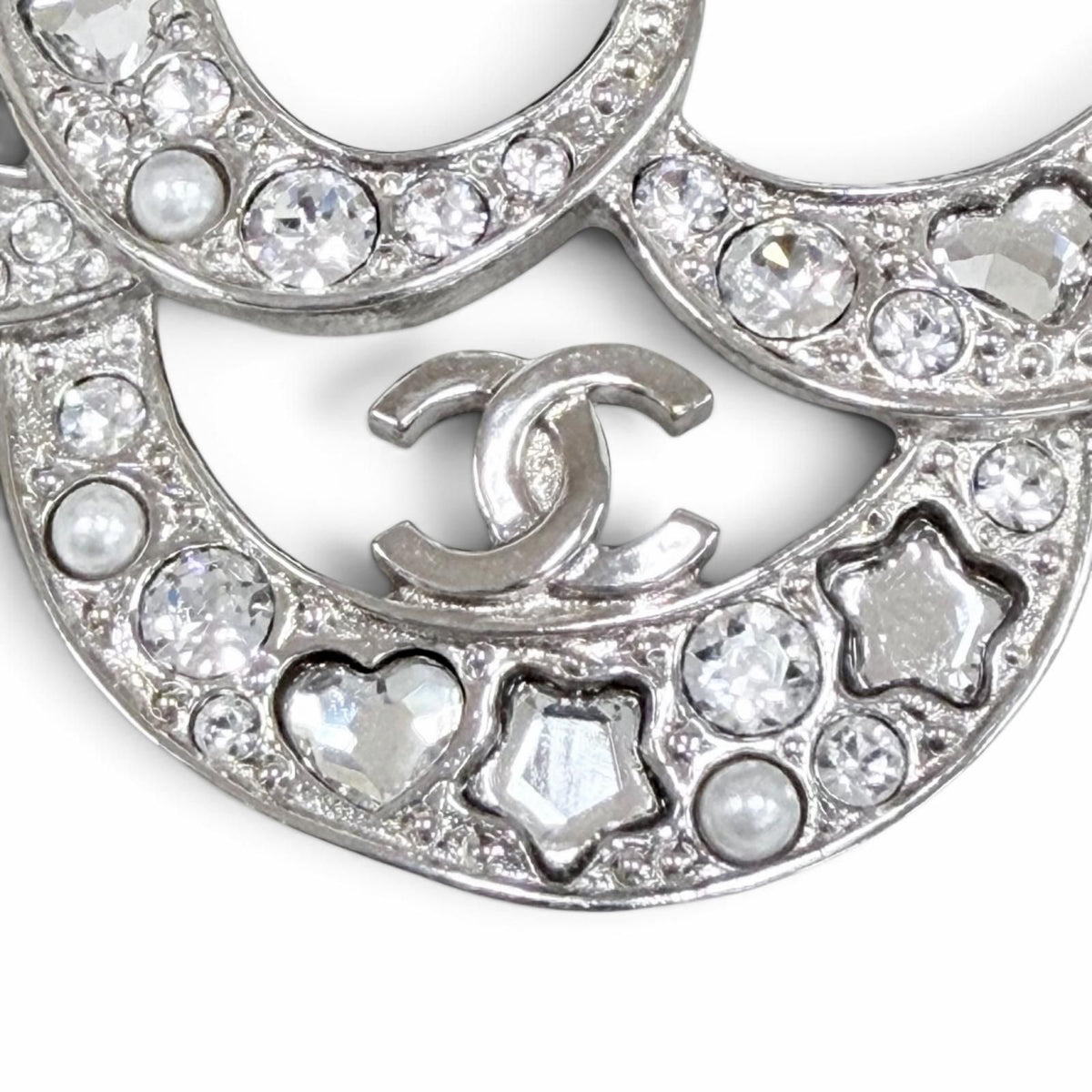 Chanel Camellia CC Logo Pearl Rhinestone Heart Star Brooch Silver — view 6