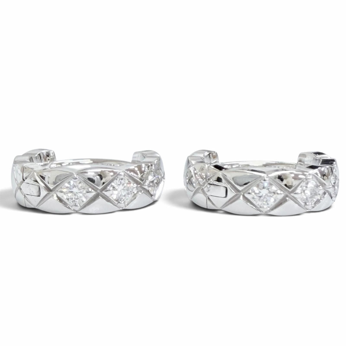 Chanel Coco Crush Collection Single Mini Hoop Set Diamond 750 White Gold — view 3