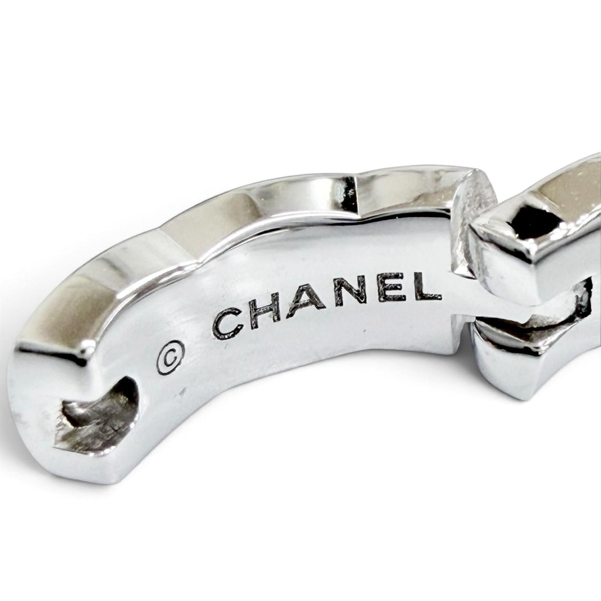 Chanel Coco Crush Collection Single Mini Hoop Set Diamond 750 White Gold — view 6