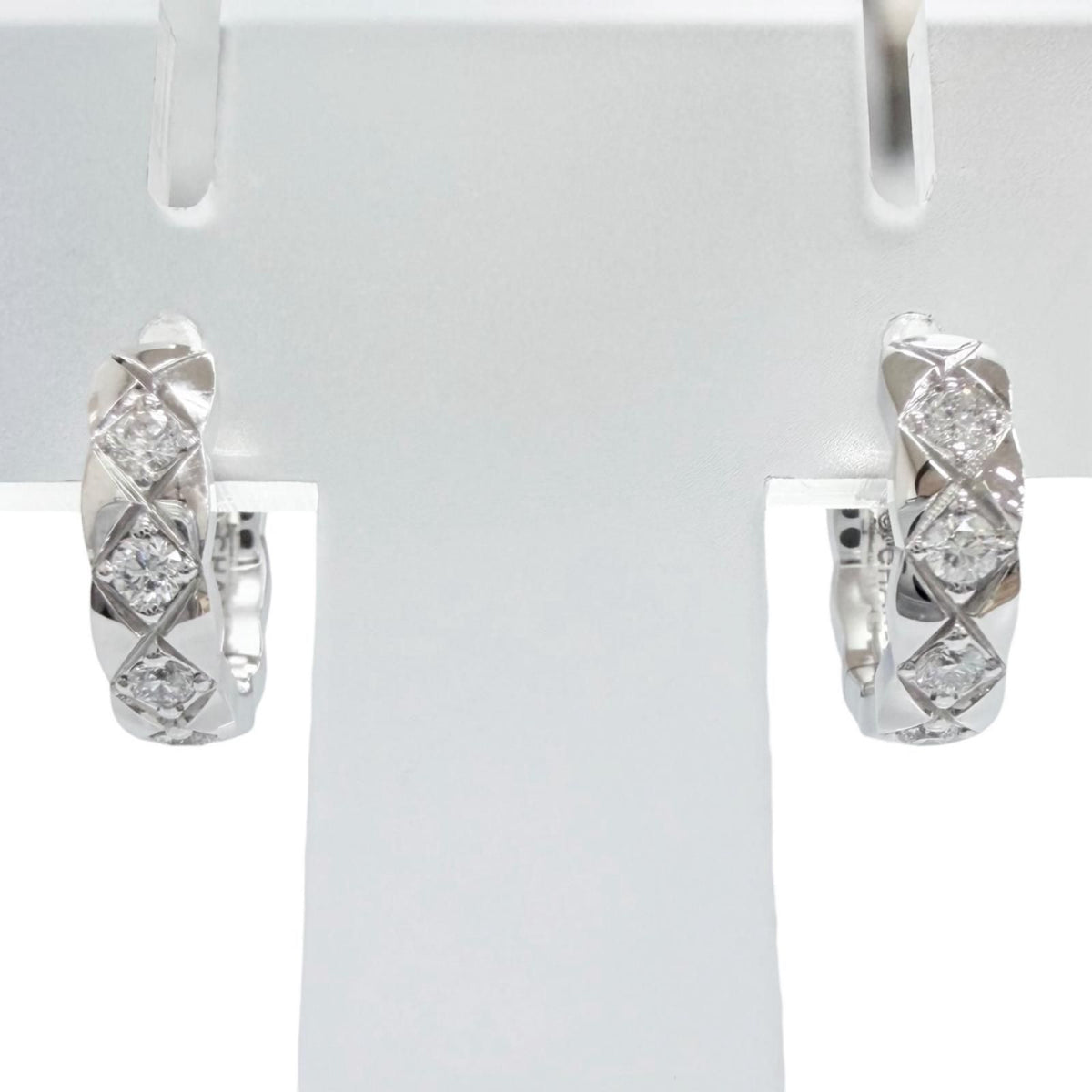 Chanel Coco Crush Collection Single Mini Hoop Set Diamond 750 White Gold
