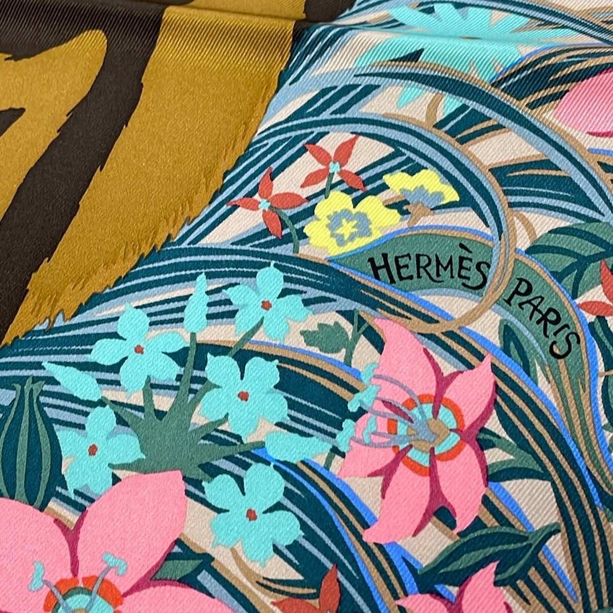 Hermes Scarf Carre 70 Beige Sundre Brown Multi Tyger — view 4