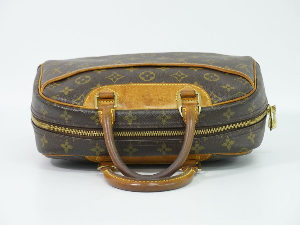 Louis Vuitton LV Trouville Monogram Handbag Brown Bag — view 5