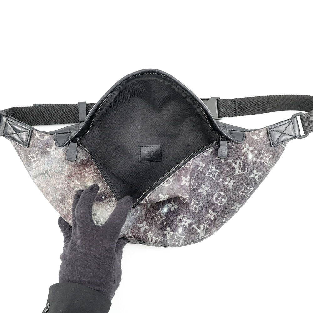 Louis Vuitton Belt Bag Monogram Galaxy Discovery Black — view 6