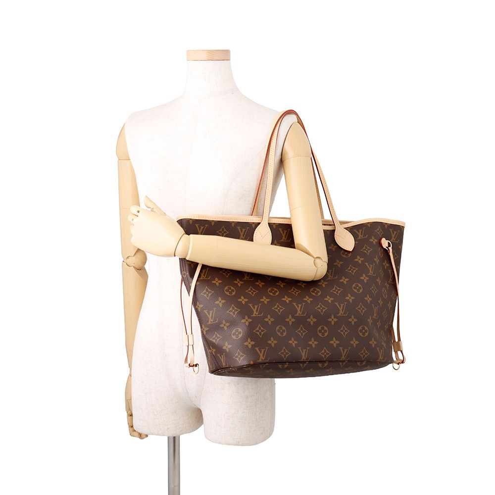 Louis Vuitton Tote Bag Monogram Neverfull MM — view 4