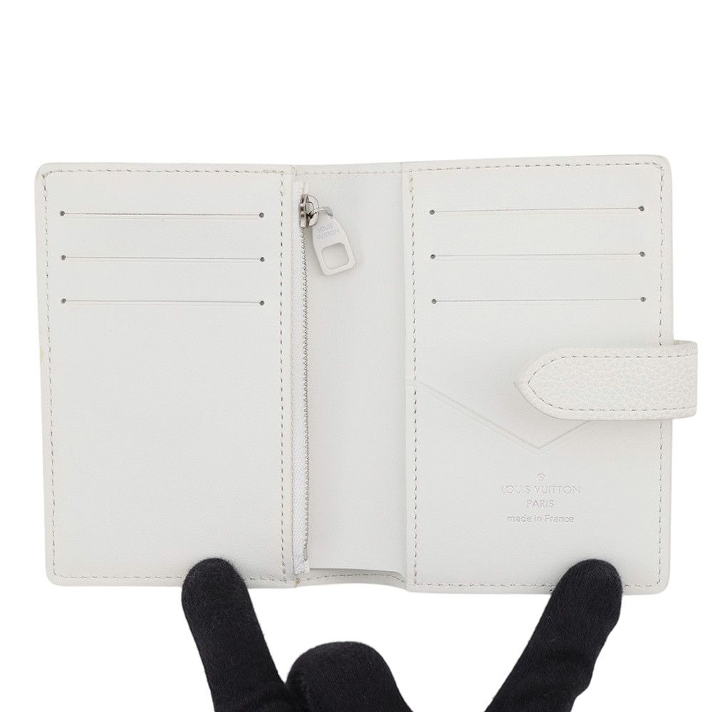 Louis Vuitton Bifold Wallet Calfskin LV Vertical Compact White — view 4