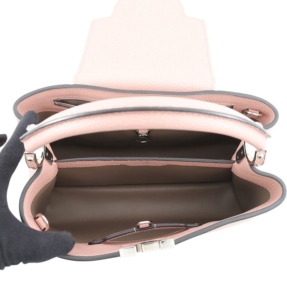 Louis Vuitton Handbag Taurillon Leather Capucines MM 2-Way — view 6