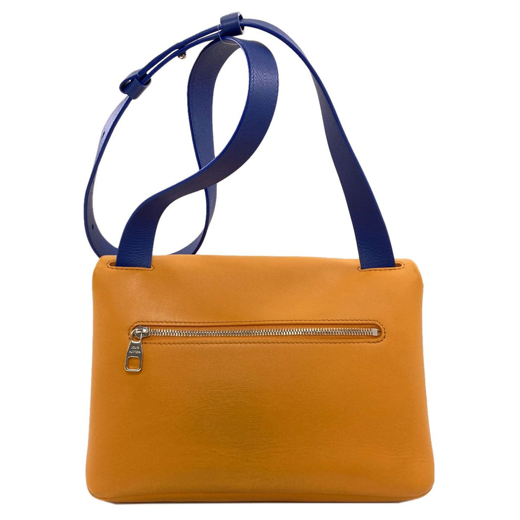 Louis Vuitton Takeout Messenger Shoulder Bag Leather — view 2