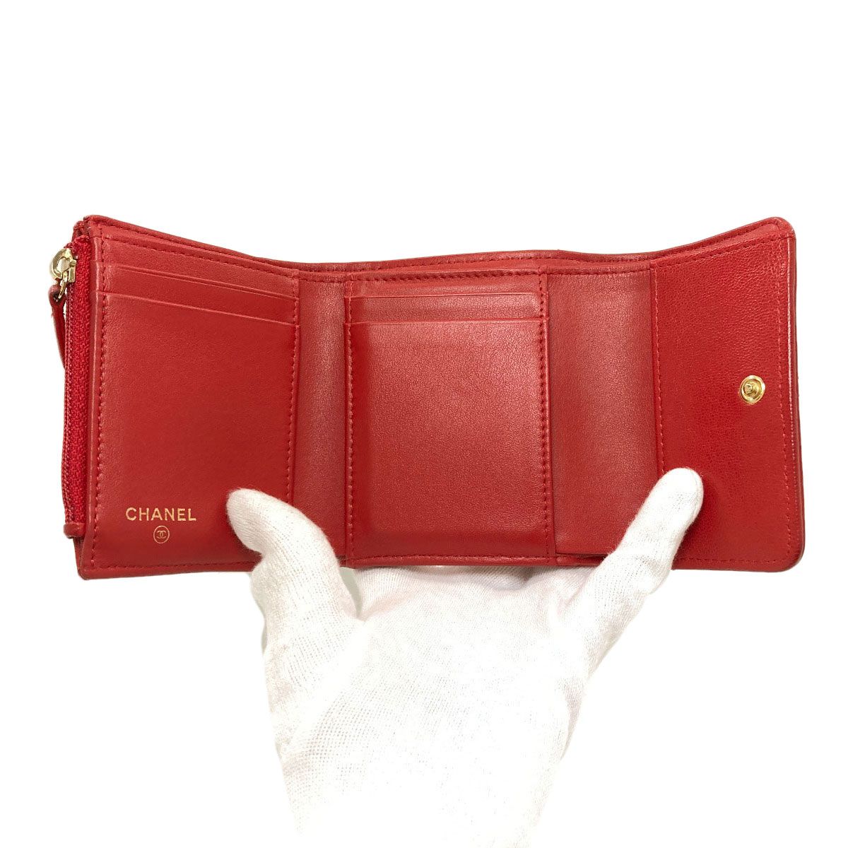Chanel 19 Small Flap Wallet Bifold with Coin Purse Lambskin — view 4