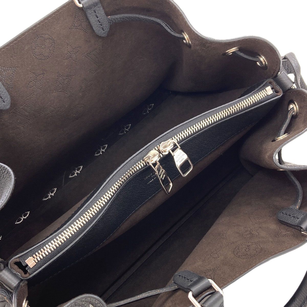 Louis Vuitton Bella Handbag Mahina Leather — view 5