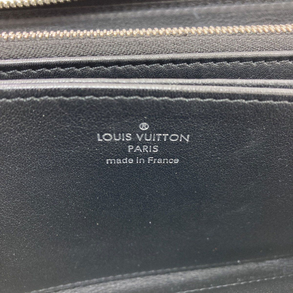 Louis Vuitton Zippy Wallet Mahina Leather — view 6